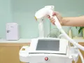 Jak działa depilacja laserowa? Poznaj mechanizm i sekrety skuteczności